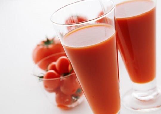 giảm cân an toàn với sinh tố cà chua